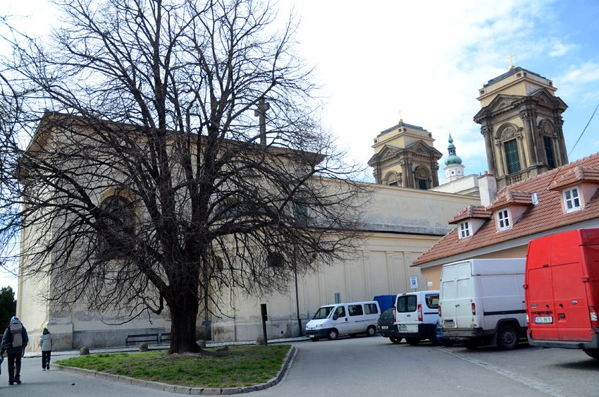 Mikulov - pvodn kostel sv. Anny s Loretou