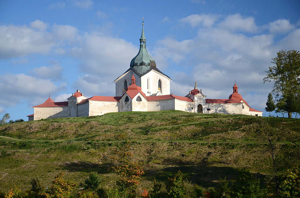 Poutn kostel Svatho Jana Nepomuckho na Zelen hoe