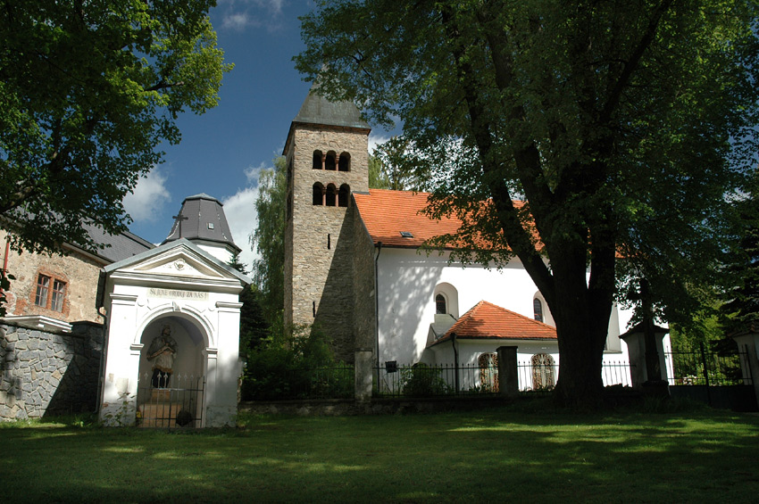 Kostel Nanebevzet Panny Marie - Neustupov