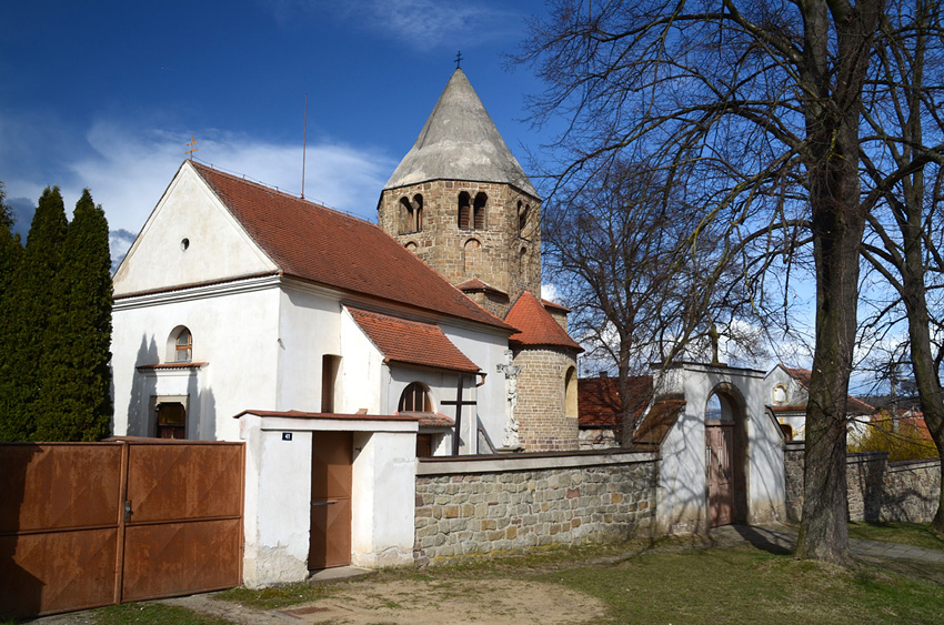 eznovice - kostel svatho Petra a Pavla