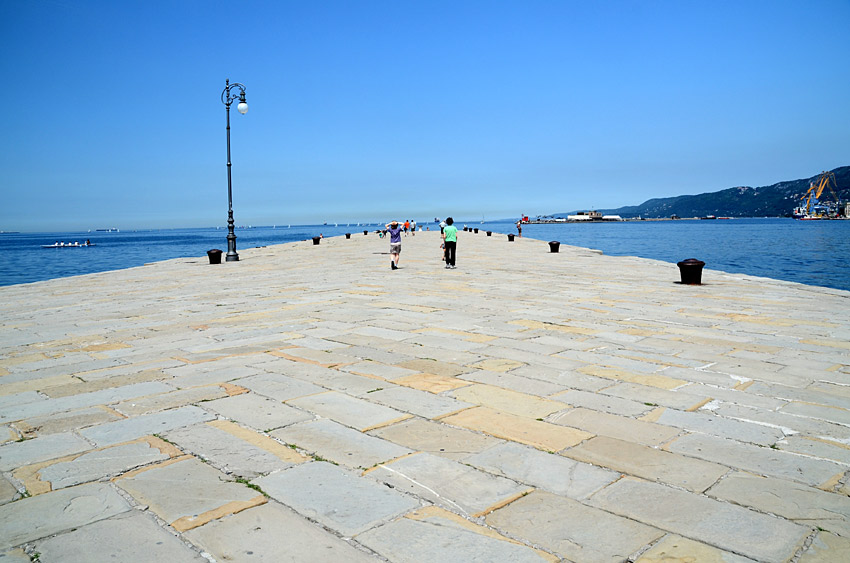 Terst - okol Piazza Unita