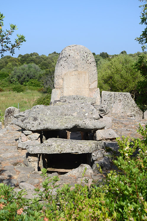 Coddu Vecchiu - Tomba Giganti