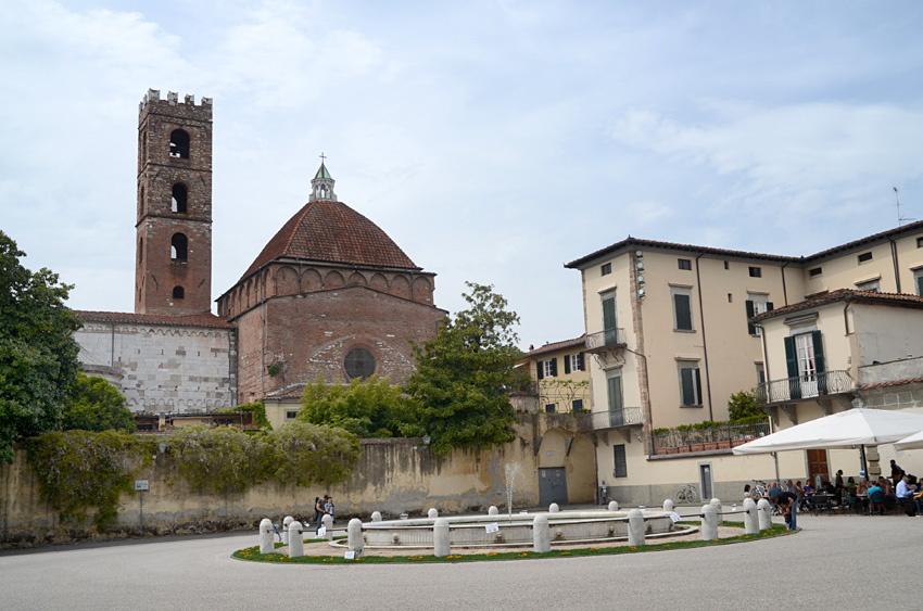 Lucca - baptistrium