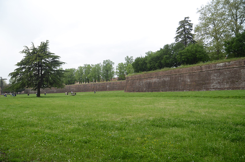 Lucca - hradby