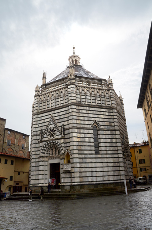 Pistoia - baptistrium San Giovanni in Corte