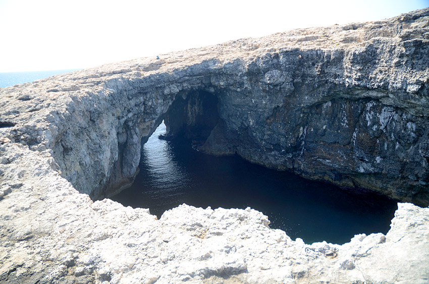 Ahrax fallen cave