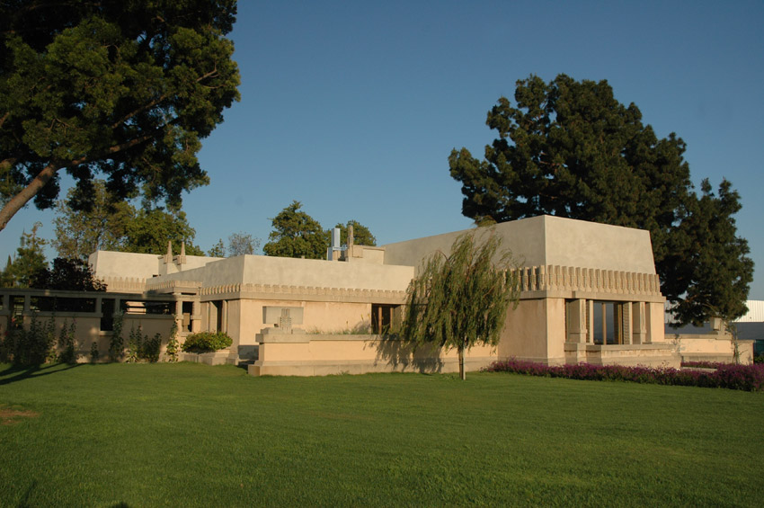 Hollyhock House