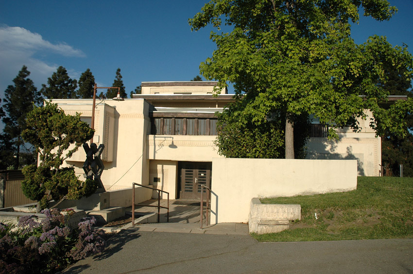 Hollyhock House