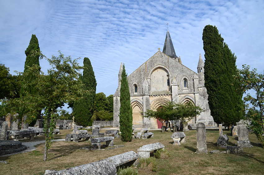 Aulnay - kostel Saint-Pierre