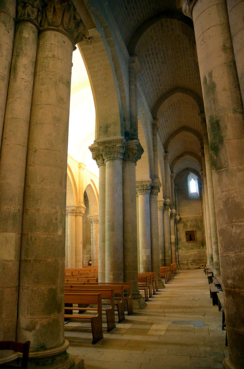 Aulnay - kostel Saint-Pierre