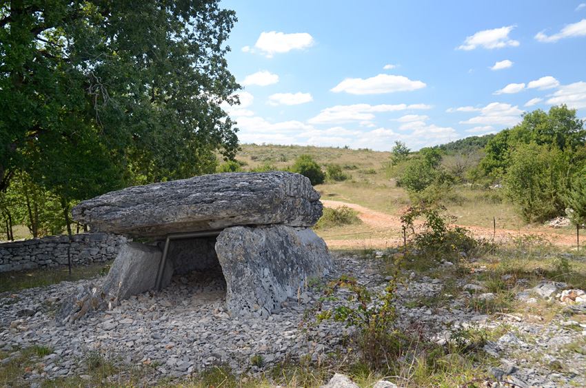 Gralou - dolmen z Pech-Laglaire