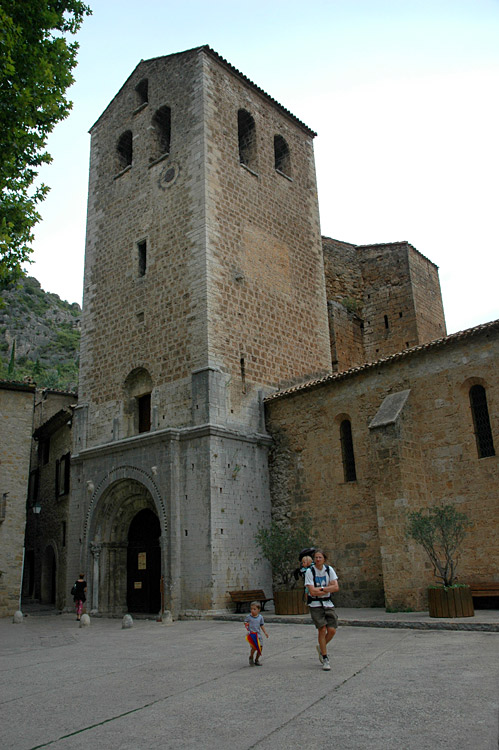 Saint-Guilhem-le-Dsert - bval opatstv de Gellone