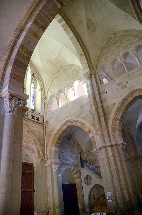 Vzelay - bazilika Sainte-Marie-Madeleine