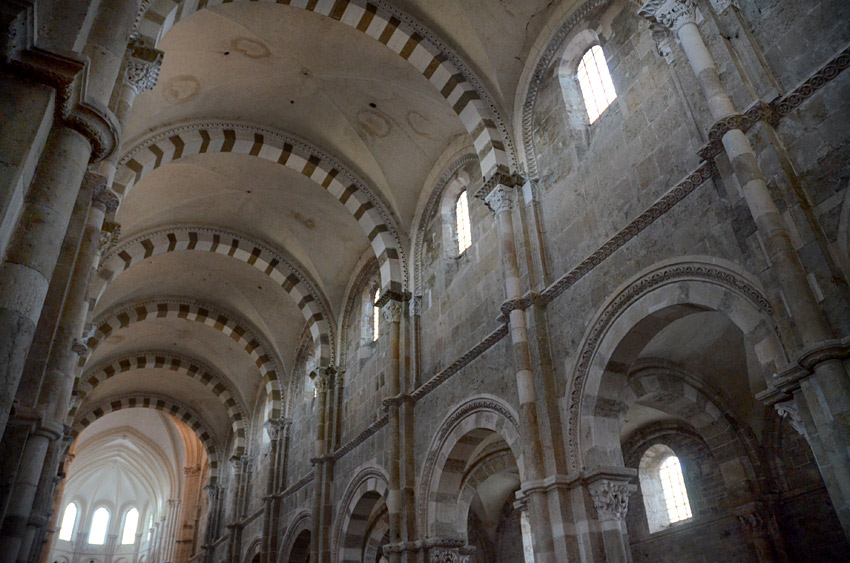 Vzelay - bazilika Sainte-Marie-Madeleine