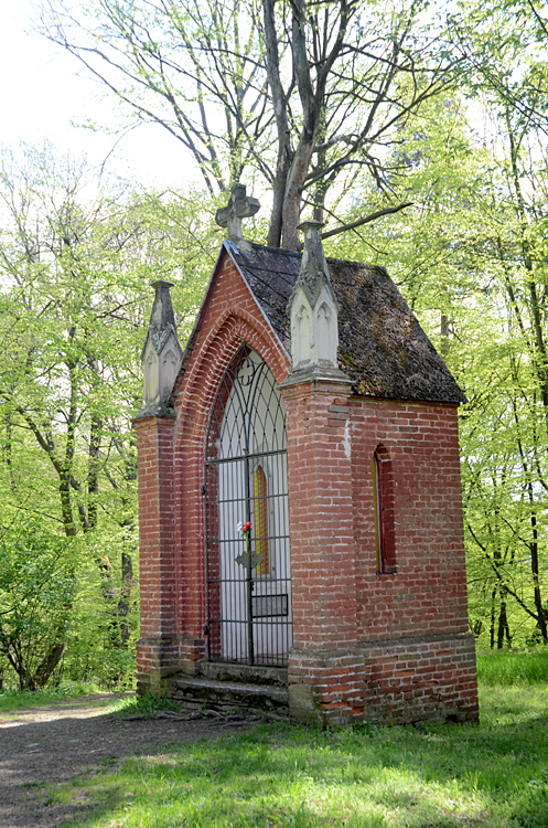 Bítov - Červená kaplička