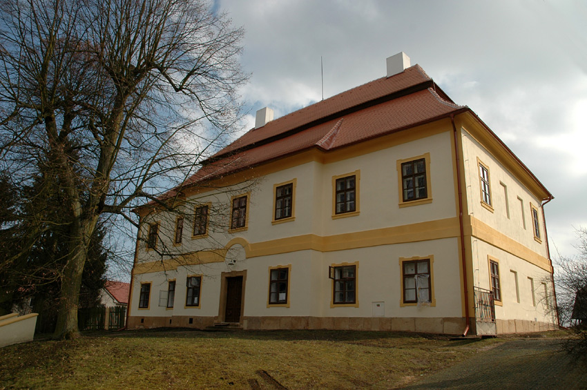 Žlunice - kostel svatého Petra a Pavla