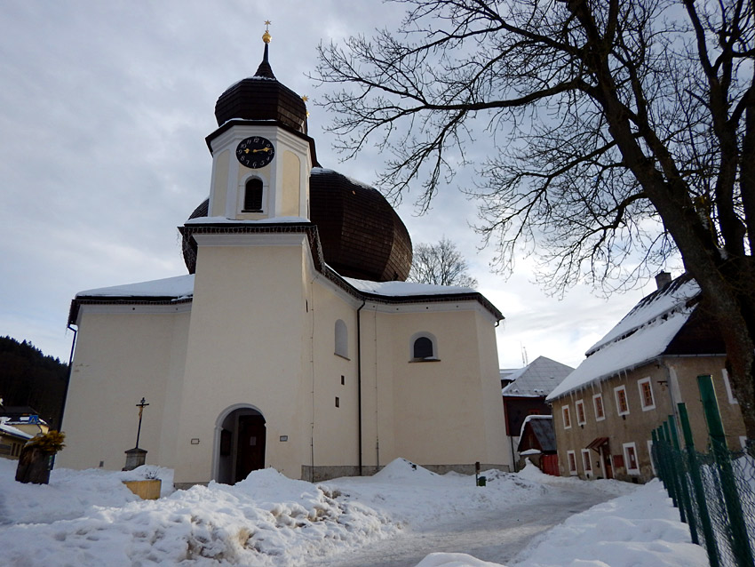 Železná Ruda - kostel Panny Marie Pomocné z Hvězdy