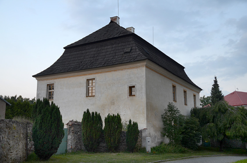 Miličín - kostel Narození Panny Marie