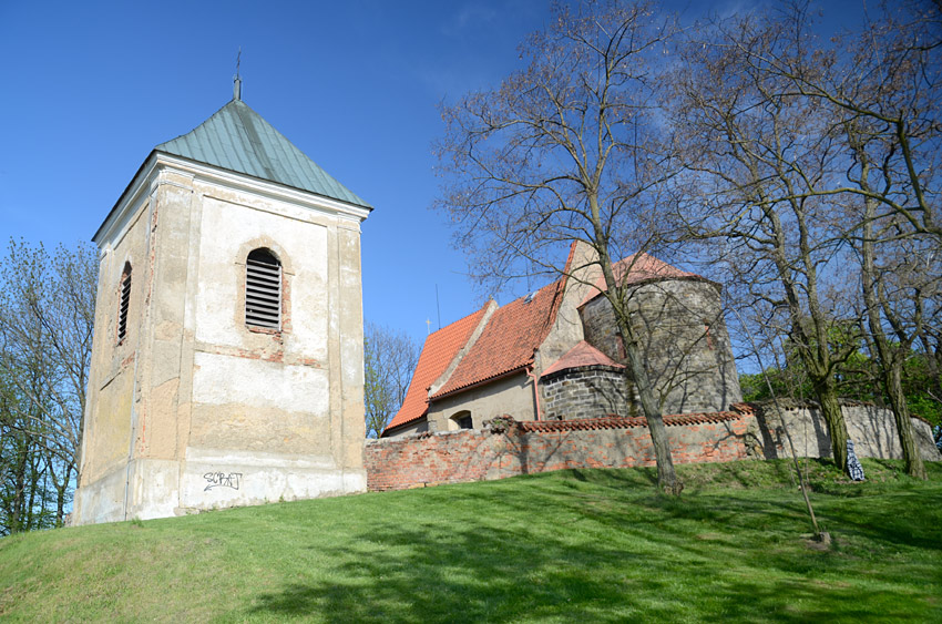 Hradešín - kostel svatého Jiří