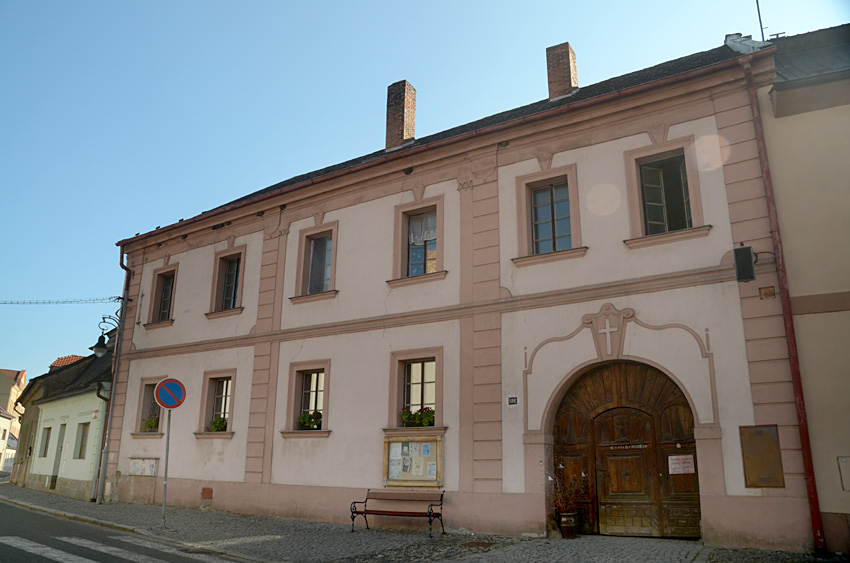 Kouřim - budova děkanství