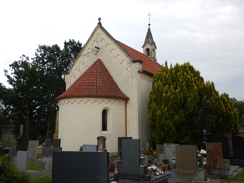 Brands nad Labem - hbitovn kaple svat Rozlie