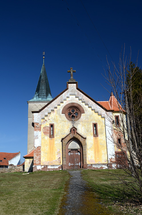 Oleška - kostel Všech svatých