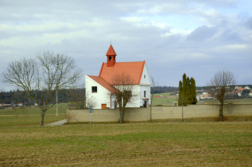 Všestary - kaple Panny Marie Lurdské