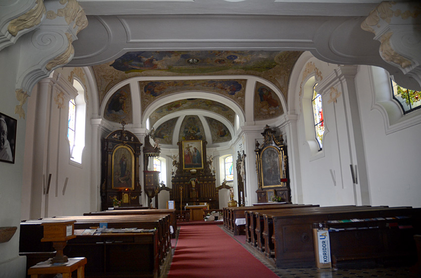 Dobříš - kostel Nejsvětější Trojice