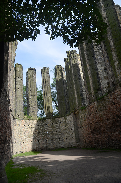 Panenský Týnec - nedostavěný kostel Panny Marie