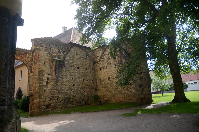 Panenský Týnec - nedostavěný kostel Panny Marie