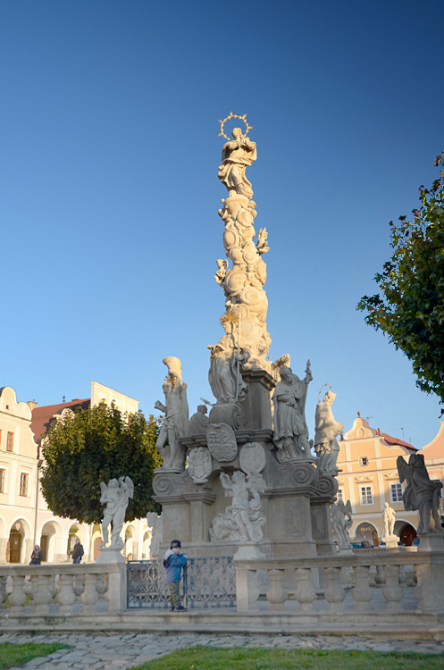 Telč - mariánský sloup na náměstí