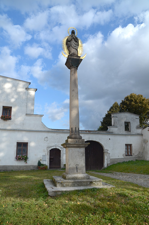 Telč - mariánský sloup na Starém Městě