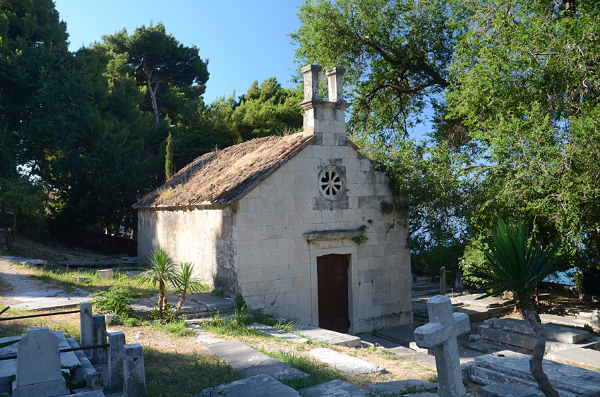 Omiš - kostel Panny Marie Sněžné