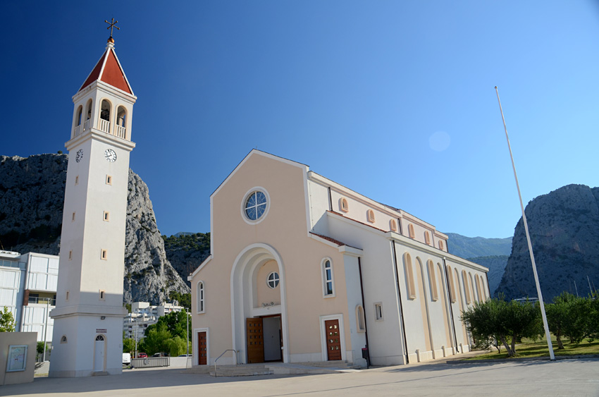 Omiš - nový kostel svatého Petra