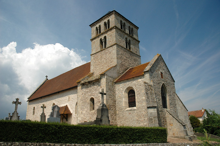 Marigny - L'glise St Symphorien