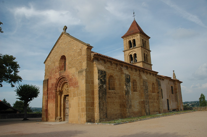 Montceaux-l'Etoile - glise Saint-Pierre et Saint-Paul