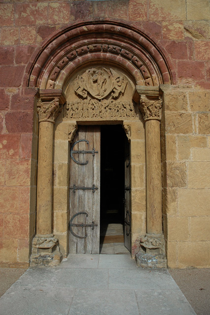 Montceaux-l'Etoile - glise Saint-Pierre et Saint-Paul