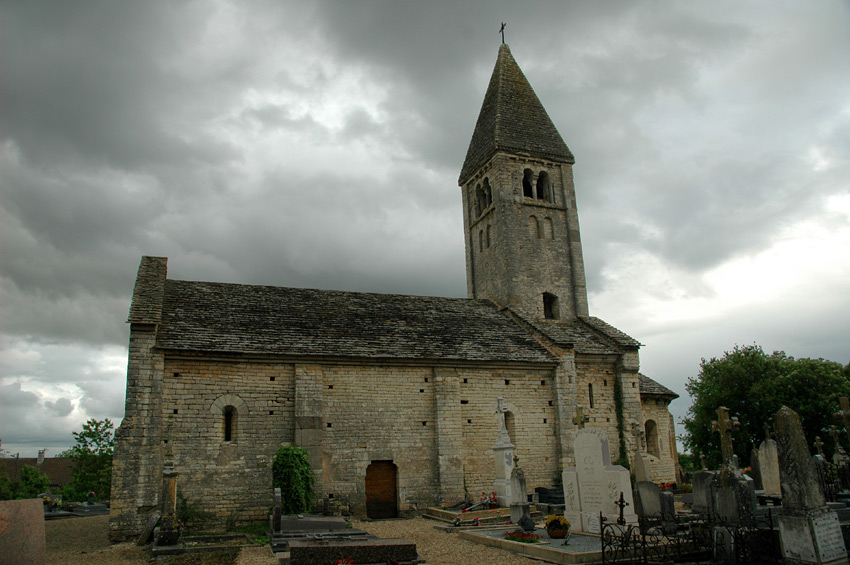 Ougy - glise Saint-Martin