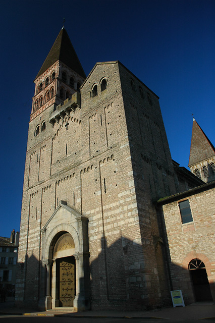 Tournus - Abbaye de St Philibert