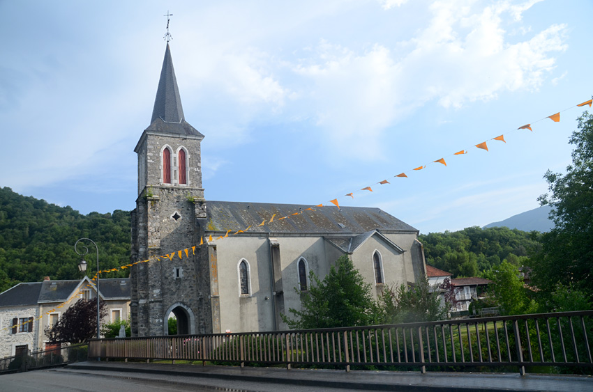 Izaourt - glise Saint-Laurent