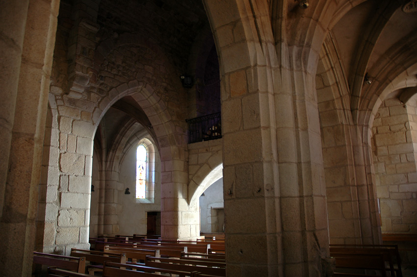 Marols - Eglise Saint-Pierre