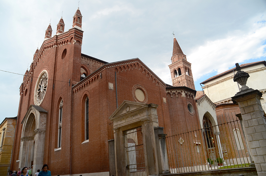 Vicenza - Santuario di Santa Corona