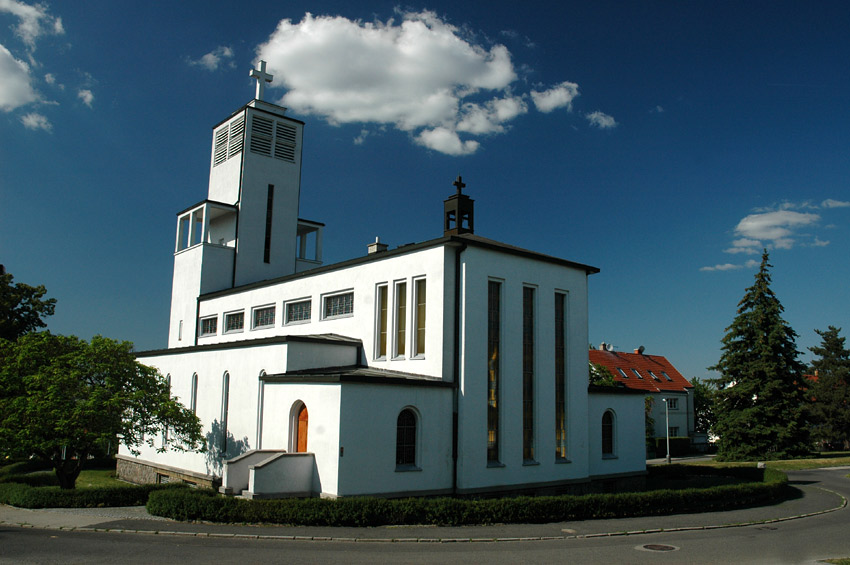 Kostel svaté Anežky české - Horní Roztyly