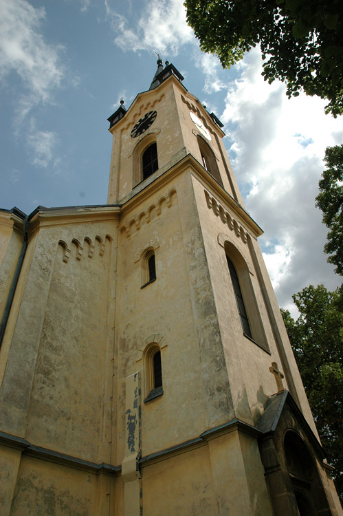 Kostel svatého Cyrila a Metoděje - Nebušice