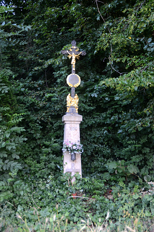 Kříž Pod Petřinami - Veleslavín