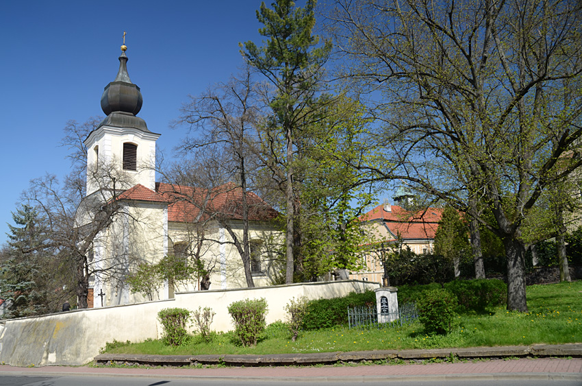 Kostel svatého Petra a Pavla - Bohnice