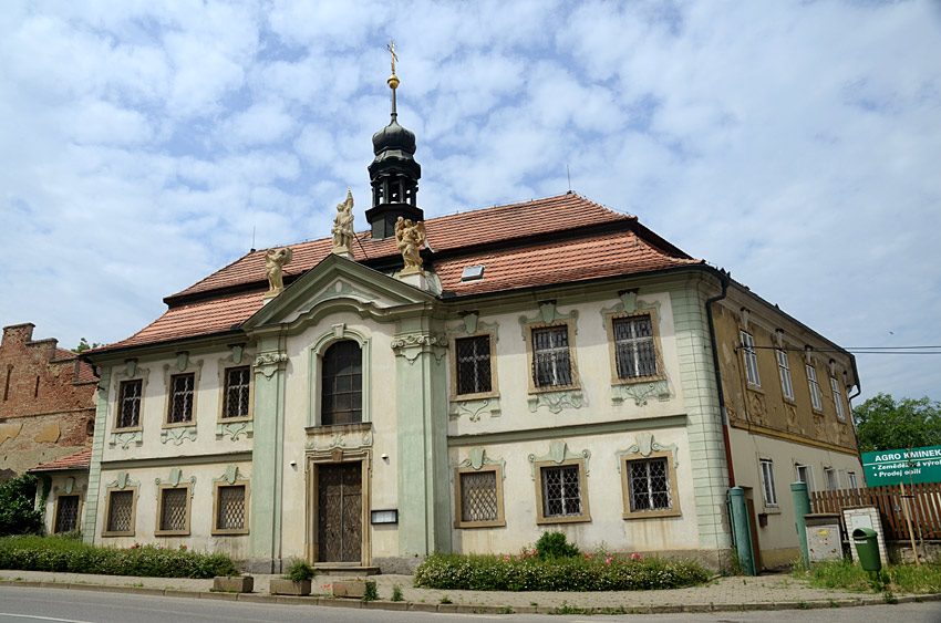 Kaple Nejsvětější Trojice a svatého Václava - Ďáblice