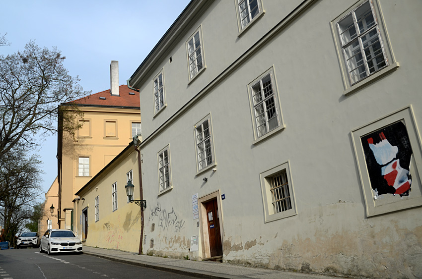 Kanovnický dům u svatého Apolináře na Větrově