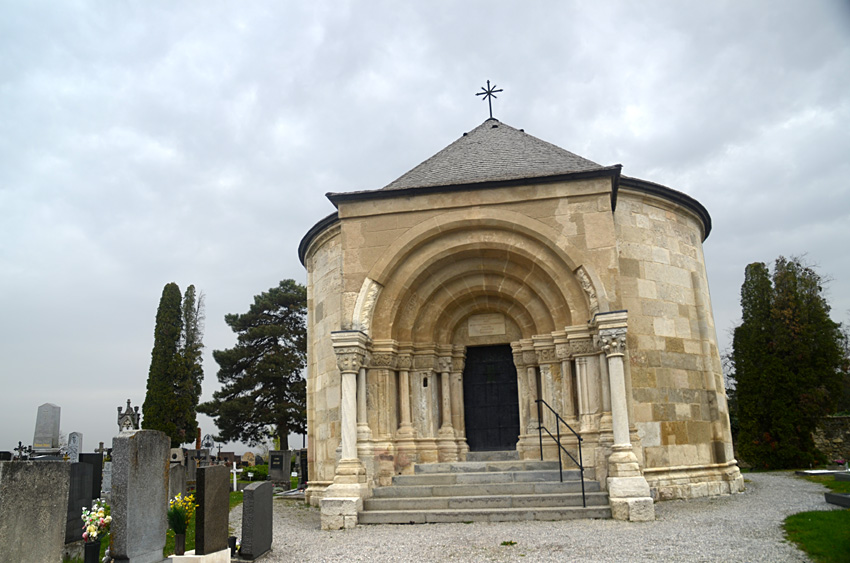 Bad Deutsch-Altenburg - karner