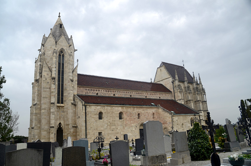 Bad Deutsch-Altenburg - kostel Nanebevzetí Panny Marie